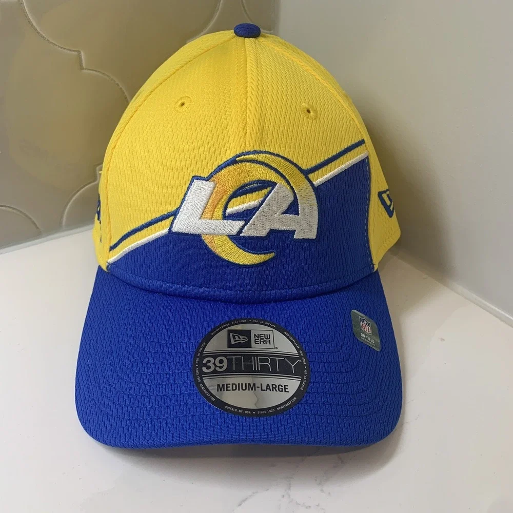 New Era Los Angeles Rams 39THIRTY 2023 Sideline Stretch Hat Size Medium/Large